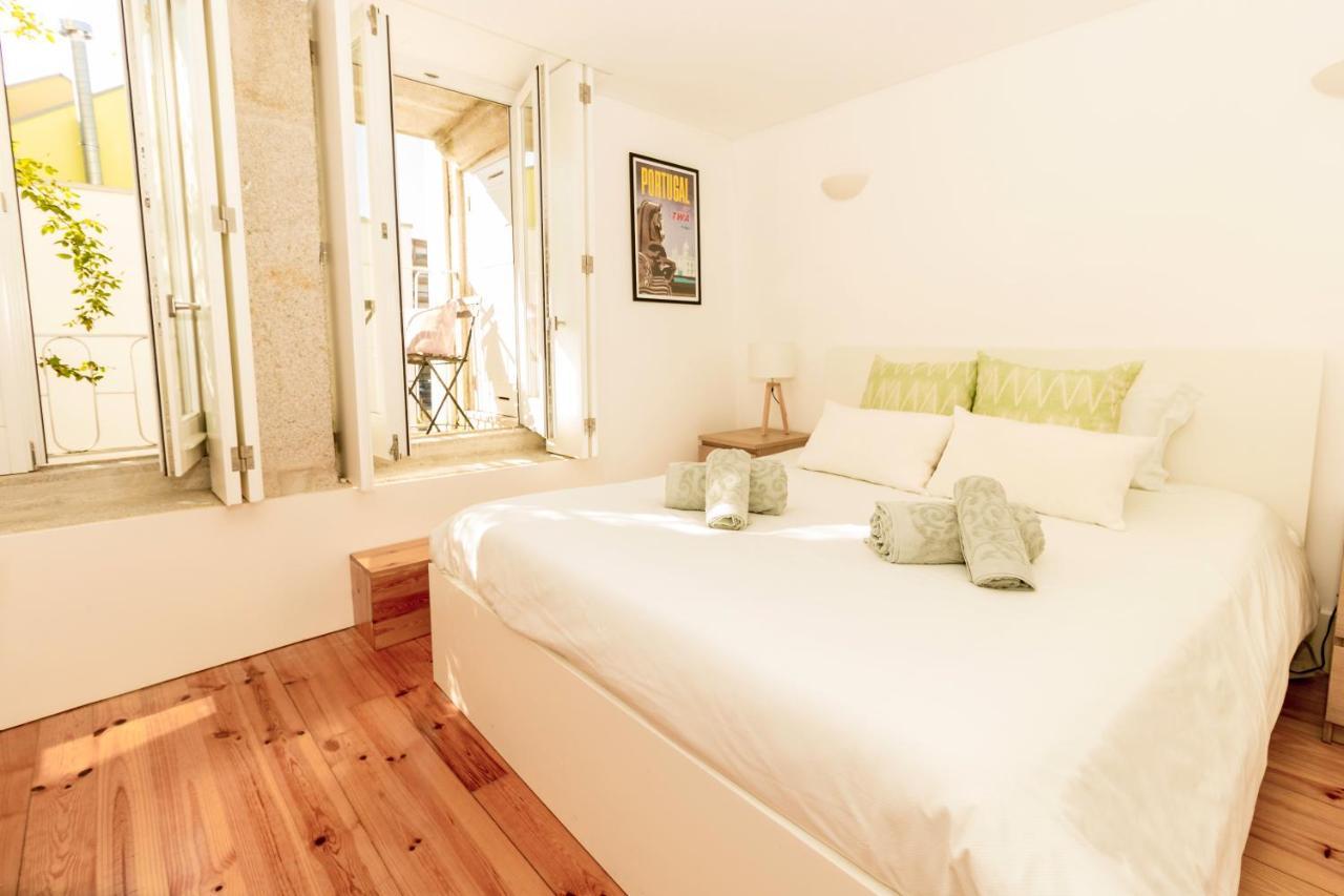 Guest H4u - Bonjardim Terrasse Center * Oporto